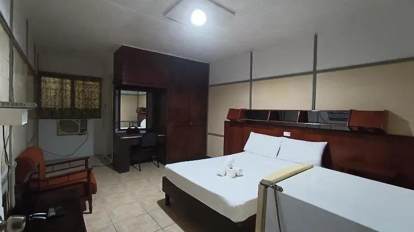2 Hotel Saleh Angeles 3*,
