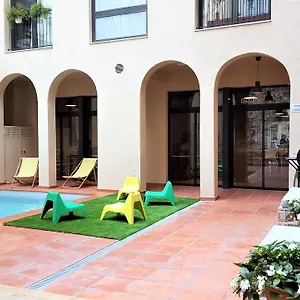 https://ten-to-go-hostel.topbarcelonahotels.com