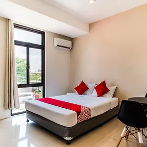 Oyo 403 Maplewave Hotel Davao