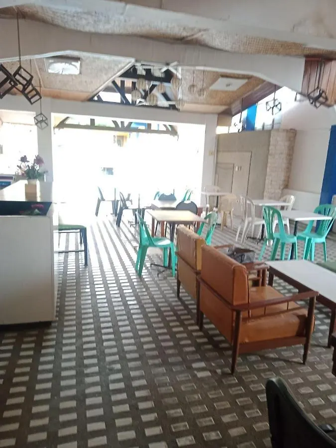 2 Hotel Saleh アンヘレス