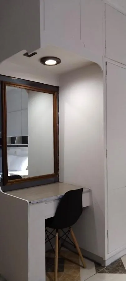 2 Hotel Saleh アンヘレス 3*,  フィリピン